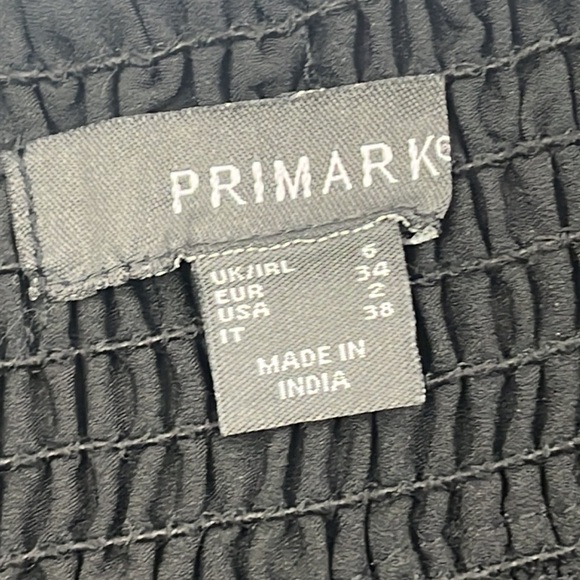 Womens 6 Black Off the Shoulder Smocked Ruffle Chiffon Mini Dress Coverup - Picture 5 of 9